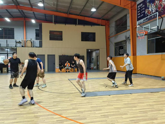 金华金东人保财险：团结协作，激情飞扬——备战篮球赛