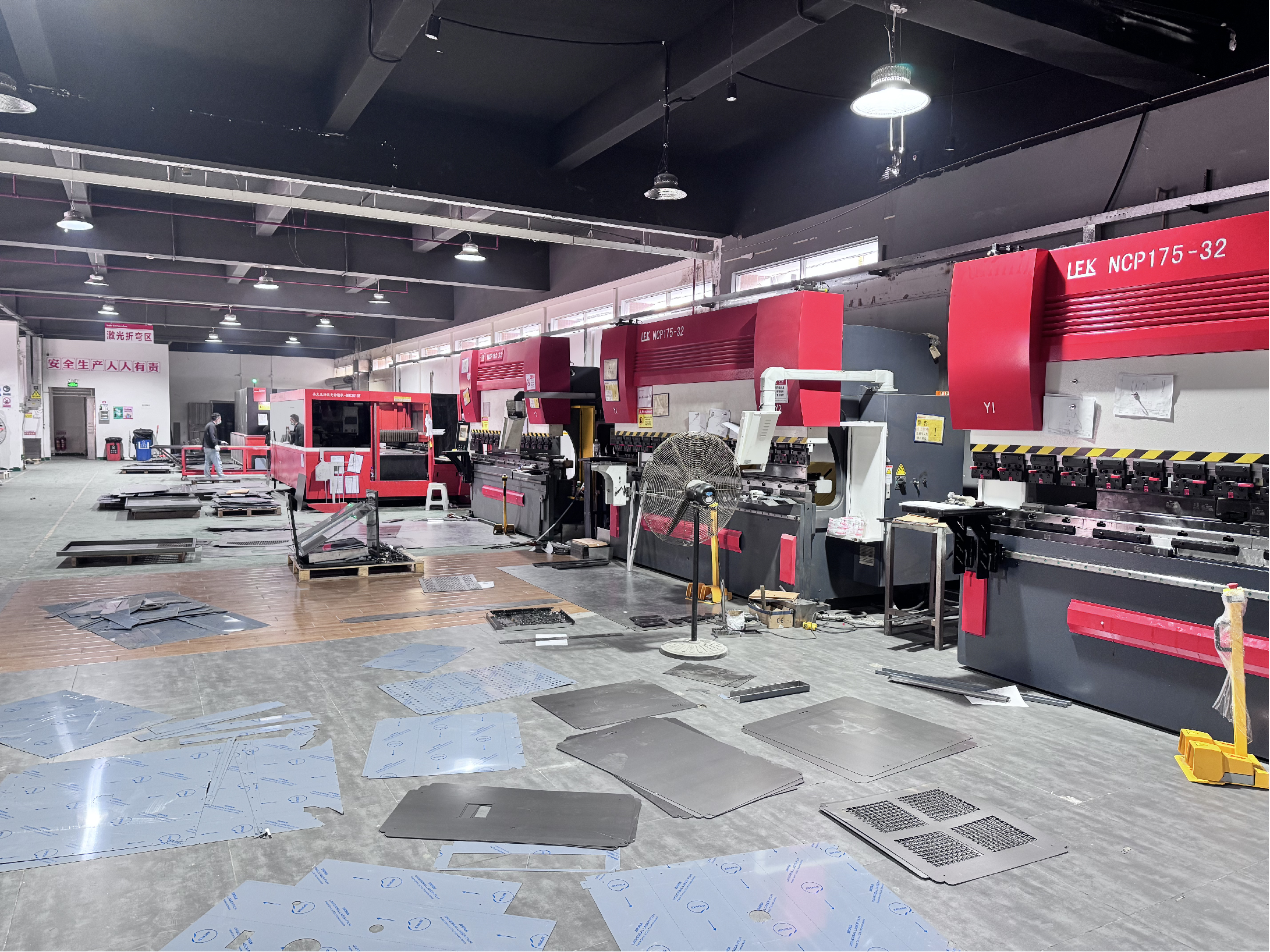 如图片无法显示,请刷新页面