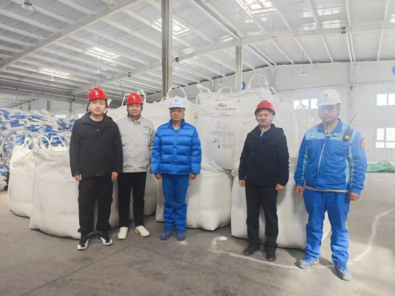 573638aad00f5f24eeff823411e218b2