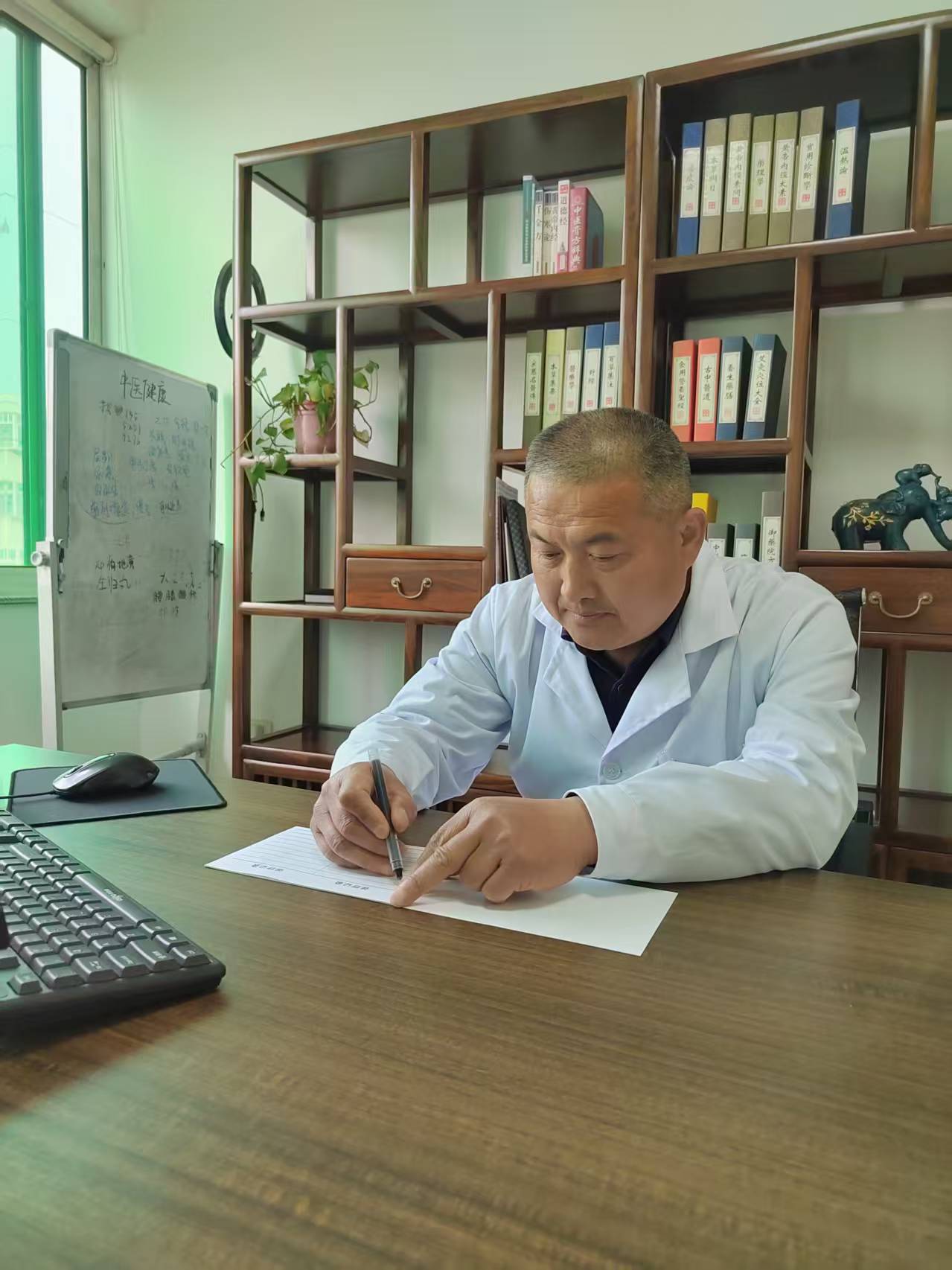 578114aaacca46357937c233275b66f