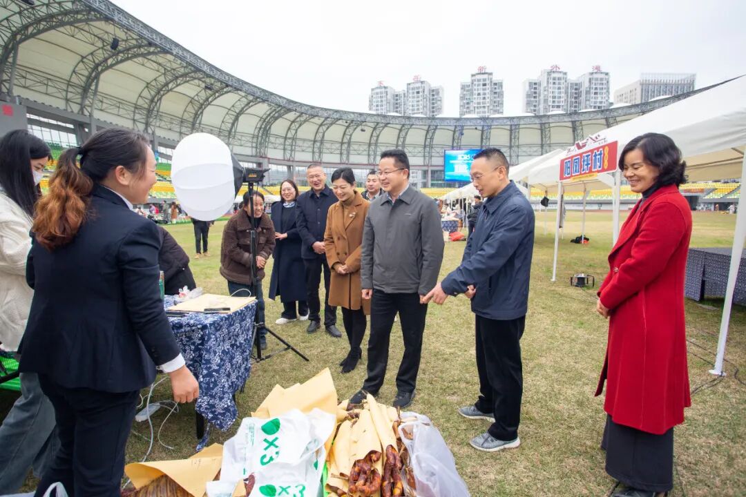 张家界市首届“一村一品一主播”直播大赛圆满收官