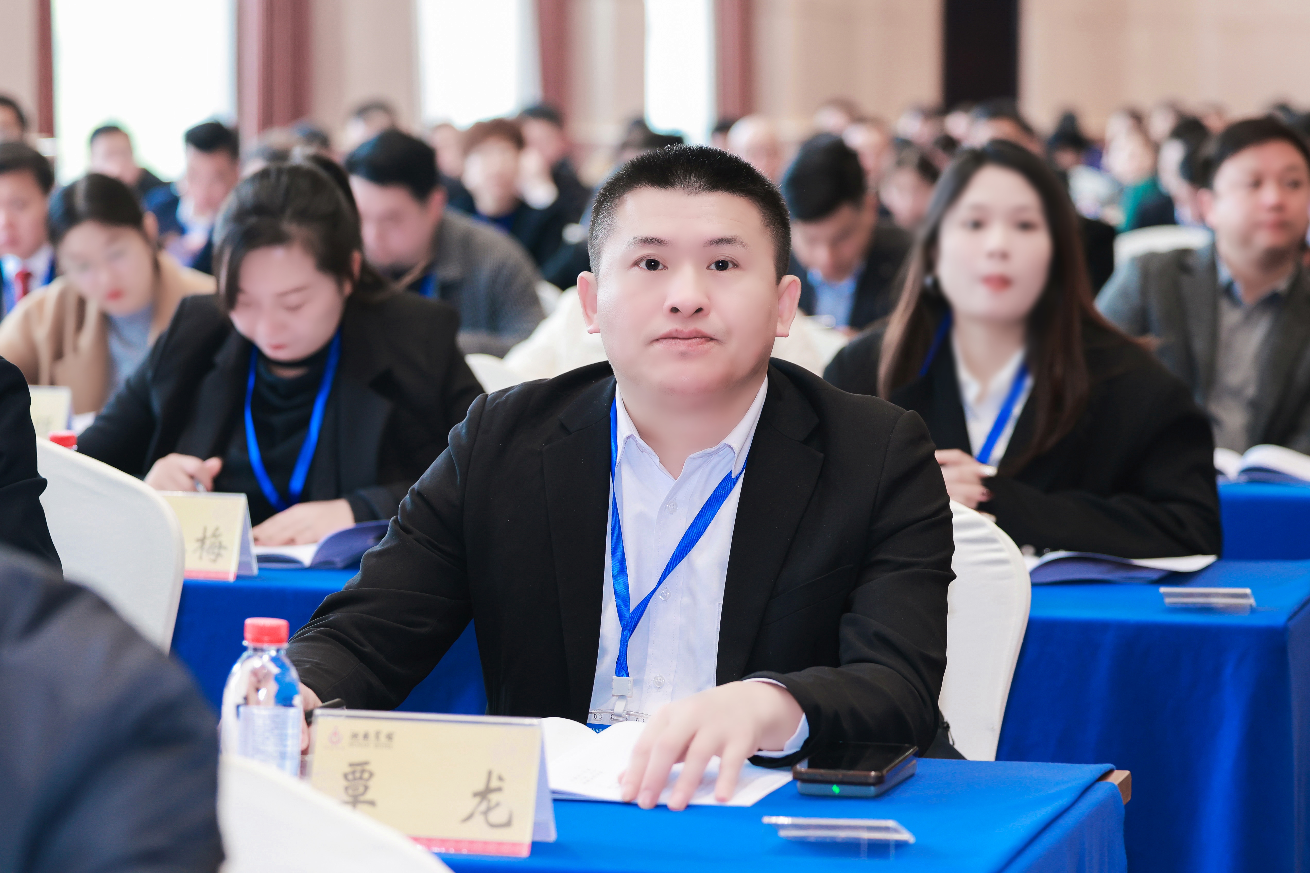 覃龙当选第五届湖南省光彩事业促进会常务理事