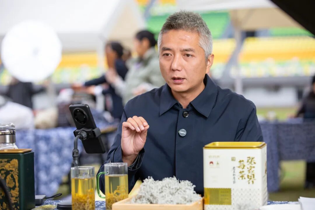 张家界市首届“一村一品一主播”直播大赛圆满收官