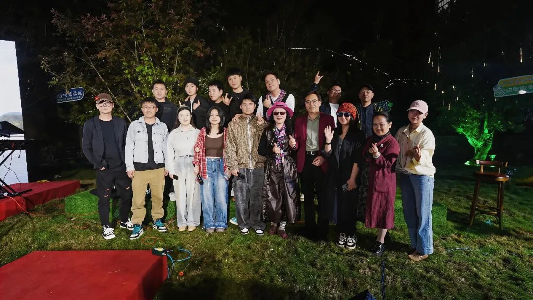 湖南张家界：“茅岩河恋歌”彭小娟原创音乐会精彩上演