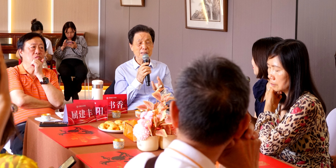 C:/Users/Administrator/Desktop/奔马邮票活动照片(1)/10.jpg10