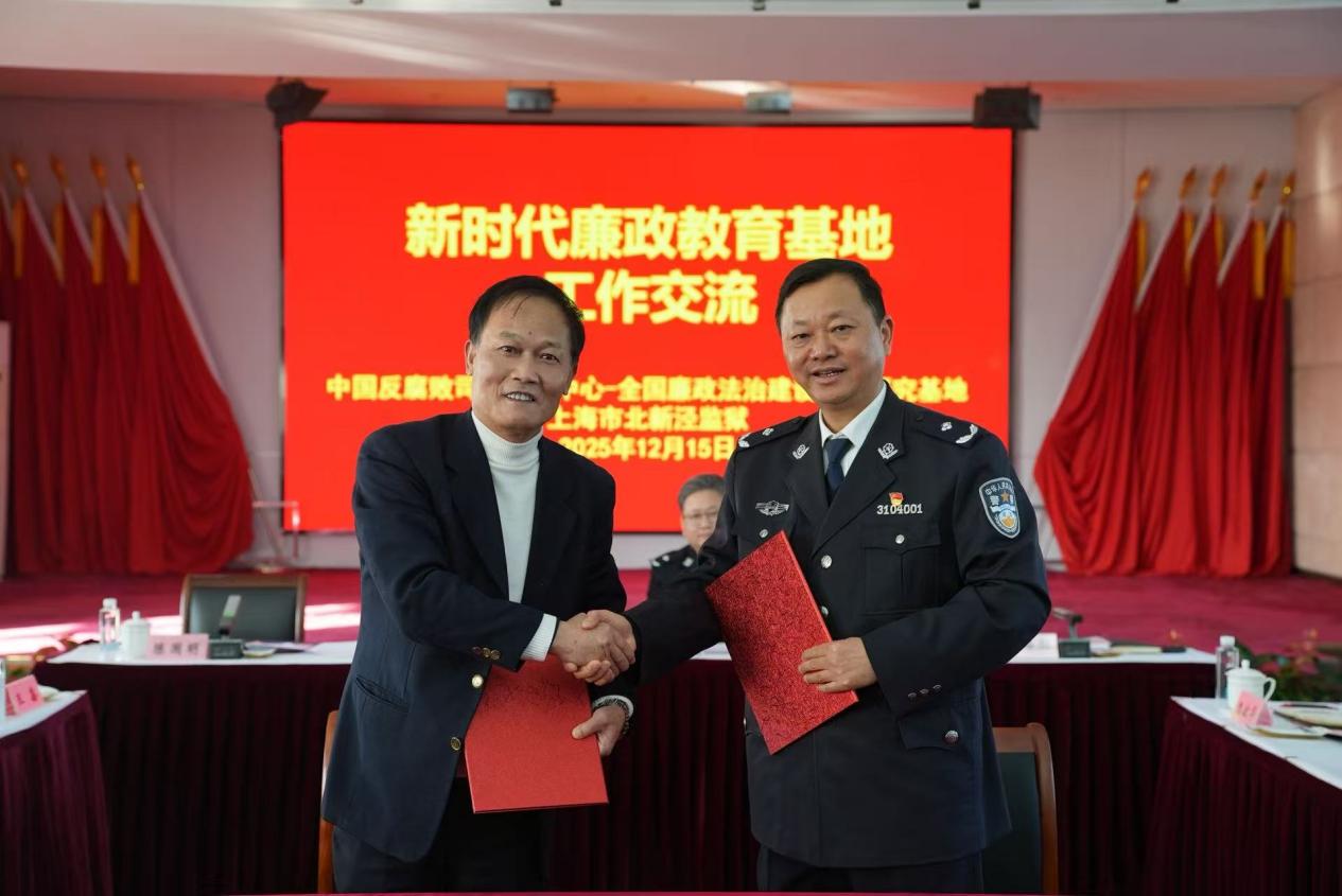 02869dbf3e14cf9e54204dd774bdeb7f