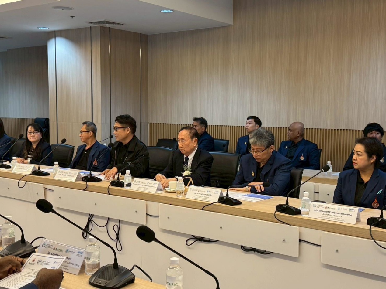 如图片无法显示,请刷新页面